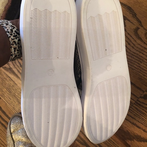 Vince Camuto snake-print slip ons - Picture 3 of 3